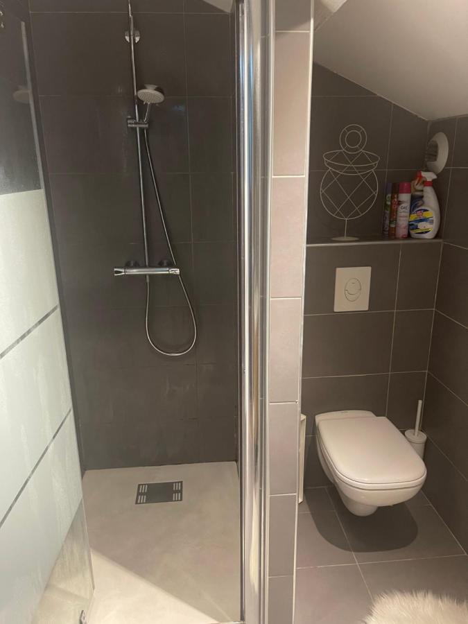Beau Appartement Calme A Partager مارسيليا المظهر الخارجي الصورة