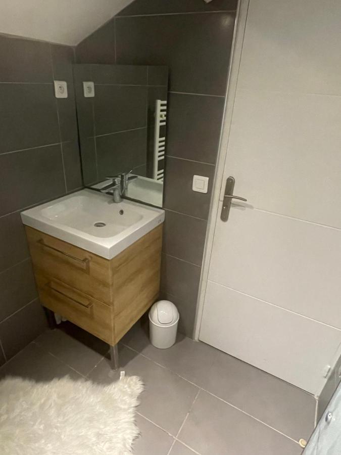 Beau Appartement Calme A Partager مارسيليا المظهر الخارجي الصورة
